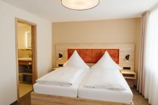 Hotel Sixt - Rohr - 6