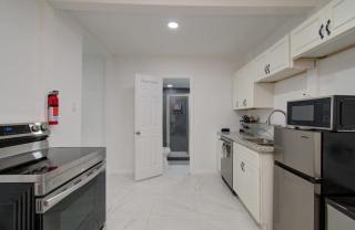 Heart of Houston - 2-BD 1-BA with Yard - 3