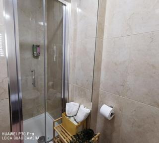 Very Central 1bed new refurbish - 3