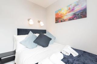 LOVELY 2bed HOME with patio & fast reliable WIFI - 5