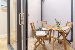 LOVELY 2bed HOME with patio & fast reliable WIFI - 4