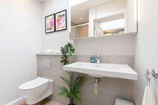 LOVELY 2bed HOME with patio & fast reliable WIFI - 1