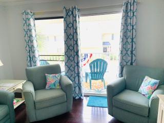 E4 Ocean Walk two bedroom two bath sooo comfortable. - Mallory Park - 8