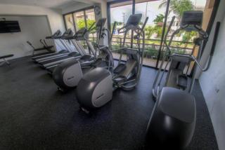 Great 2BR Home Downtown with Pool BBQ Gym Kids Area - 8