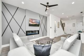 Luxury Stay King Bed Near NRG and Med Center - Houston - 3