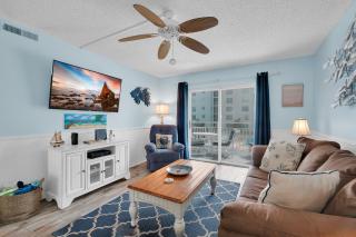 Ocean view from your private balcony with direct beach access to the no-drive beach! - New Smyrna Beach - 6