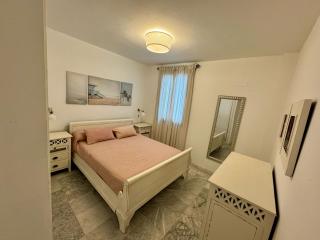 Apartamento Universal - La Línea de la Concepción - 0