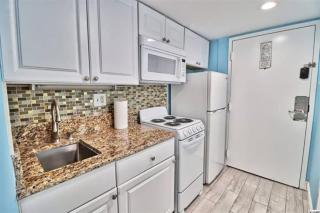 UPDATED UNIT - Beach Getaway Unit 431 - Myrtle Beach - 7
