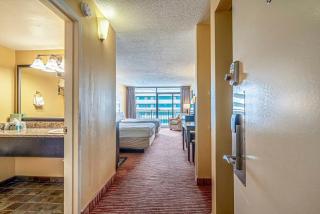 Landmark Resort Courtyard View - Unit 1408 - 9