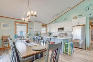 Coastal Home with Deck and Outdoor Shower - Kill Devil Hills - 4