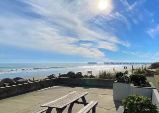 The Sea Shed- Ocean Front Condo - Myrtle Beach - 6