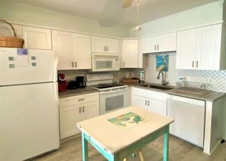 The Sea Shed- Ocean Front Condo - Myrtle Beach - 4