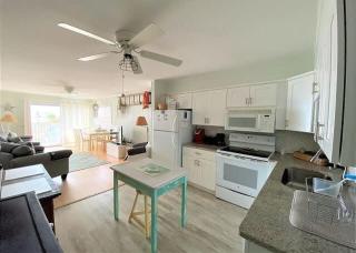 The Sea Shed- Ocean Front Condo - 6