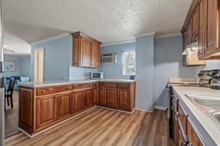 Charming Condo one block from the beach - WR 301 - Myrtle Beach - 5