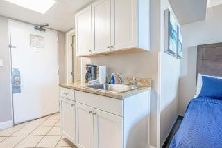 Great 1st floor unit that looks right out onto the beach with direct access - Myrtle Beach - 6