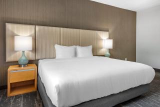 Amwell Suites - - 6