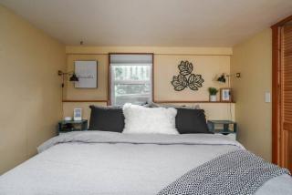 #StayInMyDistrict Woodlawn Eclectic -Walk to Dekum - Portland - 5