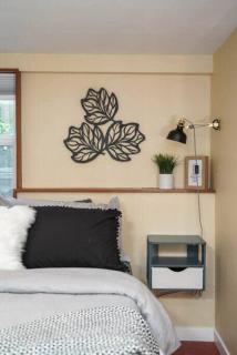 #StayInMyDistrict Woodlawn Eclectic -Walk to Dekum - 4