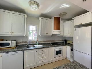 3 Bed Townhouse Overlooking Com Pool LD314 - 1