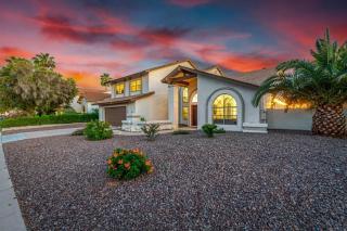 Solstice on Summit Family Retreat-Pool-Putt Grn-Sleeps 10 - Chandler - 9
