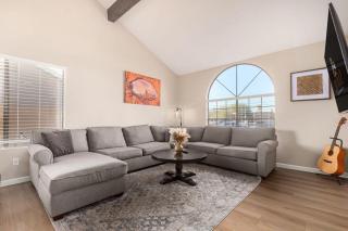 Solstice on Summit Family Retreat-Pool-Putt Grn-Sleeps 10 - Chandler - 4