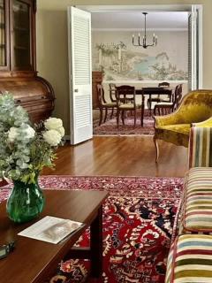 Nashville Elegance Enjoy Southern Comfort in Style - 8