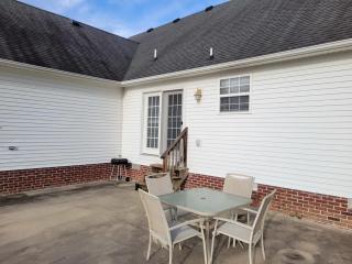 Fenced backyard! 6 miles to Cookeville Boat Dock! - Silver Point - 6