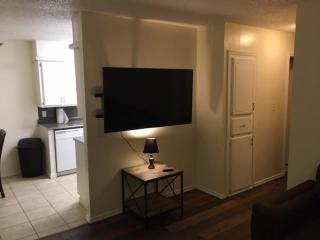 Two-bed one-bath downstairs close to Fort Sill! - 7
