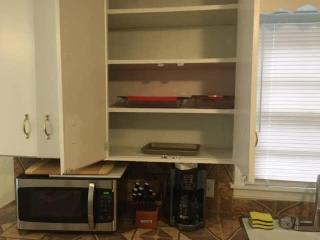 Comfortable 3 bedroom close to Base Sleeps 6 - 1