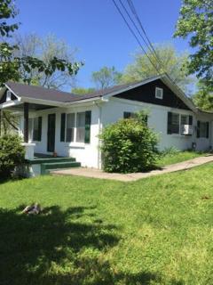 Charming 3-Bed, 1,5 Bath Home - Entire Space Just for You! - Goodlettsville - 6