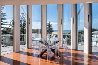 Amazing Currimundi Lakefront Ocean Penthouse - 9