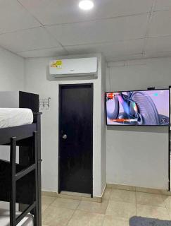 APARTAESTUDIO 4 PERSONAS - AIRE ACONDICIONADO - Valledupar - 3