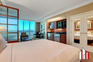 MGM Signature-28-816 Jacuzzi Studio - 2