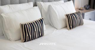 Sophisticated Studio JVC - Breathtaking City View - Dubai - 3