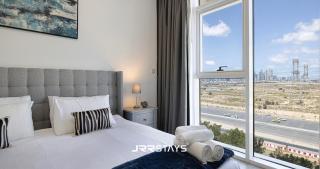 Sophisticated Studio JVC - Breathtaking City View - Dubai - 8