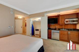 MGM Signature-10-717 Strip View Balcony Studio - 1