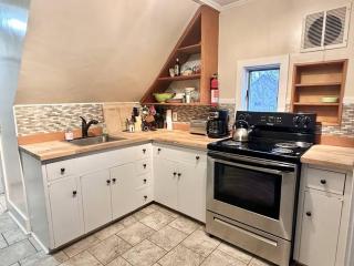 Large 4BR House Downtown Bar Harbor! [Eden Garden] - 5