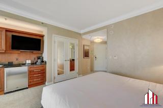MGM Signature-25-609 Strip View Jacuzzi Studio - Las Vegas - 7