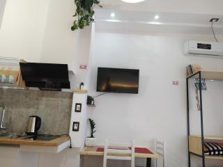 Beautiful modern studio in Bllok - Tirana - 6