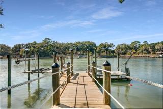 Charming Fishing Cabin Has It All, Full Dock and Summer Kitchen, Access to SUPs, Bikes, Beach Gear - Palm Coast - 4