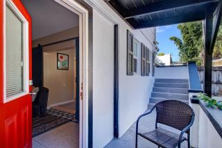The Peachy Pearl, Private Uptown Apartment, Dog Friendly - St. Augustine - 9