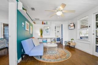 Marvelous Mermaid Bungalow, Dog-Friendly Upstairs Apt in Prime Vilano Beach - St. Augustine - 5