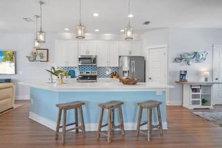 Treetop Terrace 250 Steps to Beach Heated Swim Spa - 2