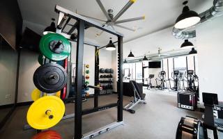 2BR Balcony Suite Gym & Pool Downtown at CityWay - Indianápolis - 8