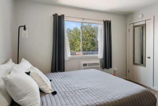 Fife Lake Lodge 3 Multi-Level Units in One! - 4