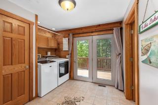 Lakefront 5BR Cabin on Big Crooked Lake w Pontoon - Rockford - 2