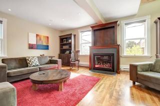 Soaring ceilings 15 min walk to Parliament - 6