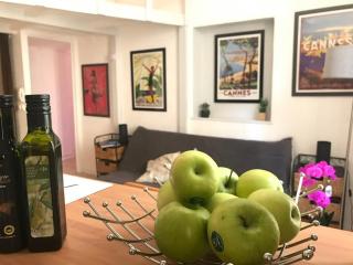 A092-Studio agreable avec mezzanine - Le Suquet - Cannes - 6