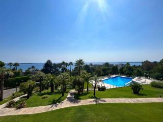A085-Splendide appartement refait neuf avec vue mer - Vallauris - 0