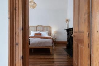 Charming Little Home Close To The City w Parking And Wifi - Kings Park - 3